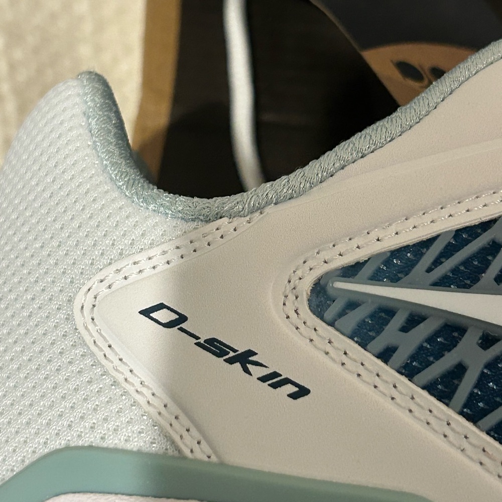 Diadora Light Blue Mesh Sneakers Woman’s Size 8! Brand New! 🩵💙🩵💙 - Picture 5 of 7